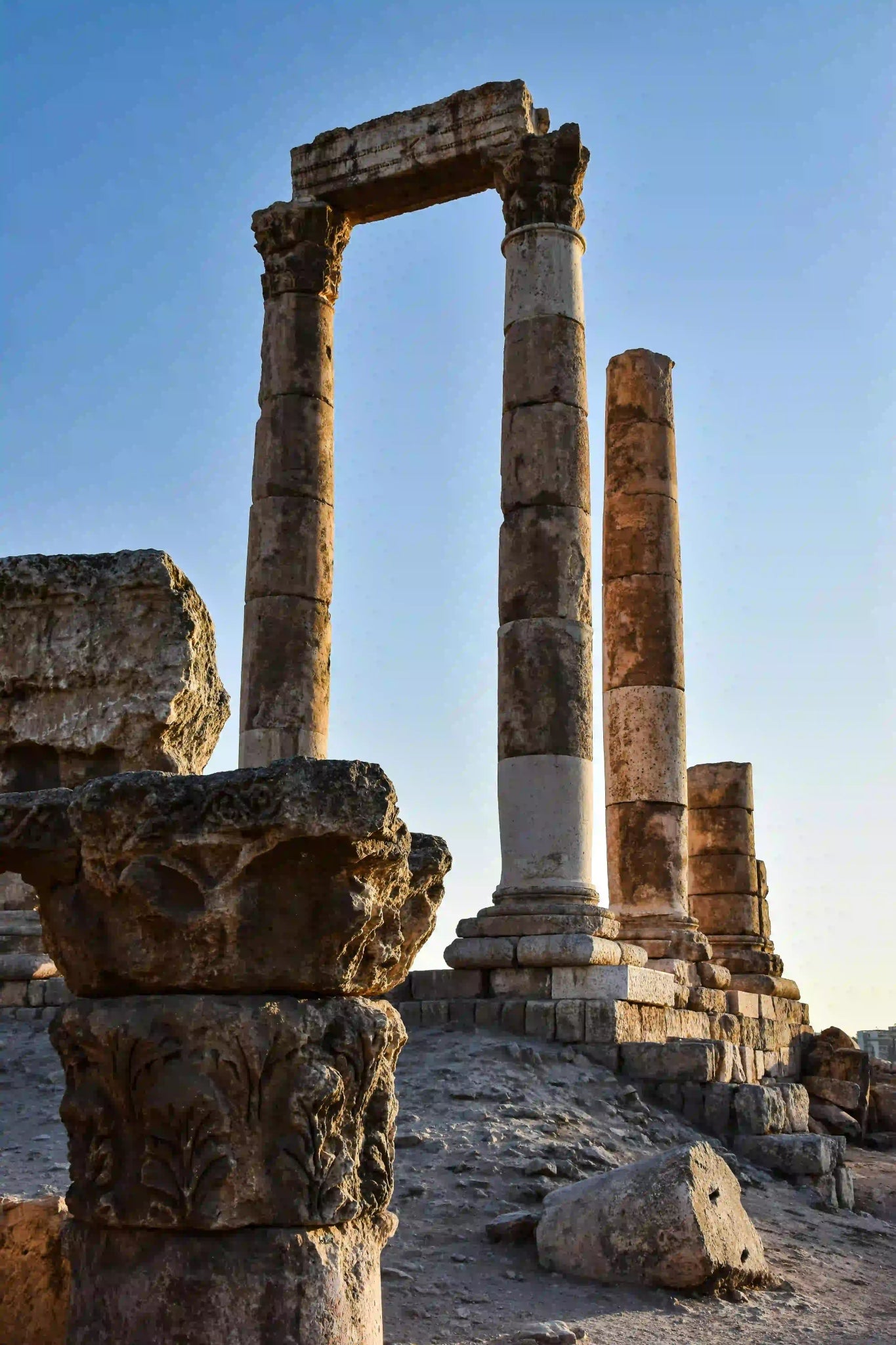 Amman: Private City Sightseeing Tour with Citadel and Roman Theater