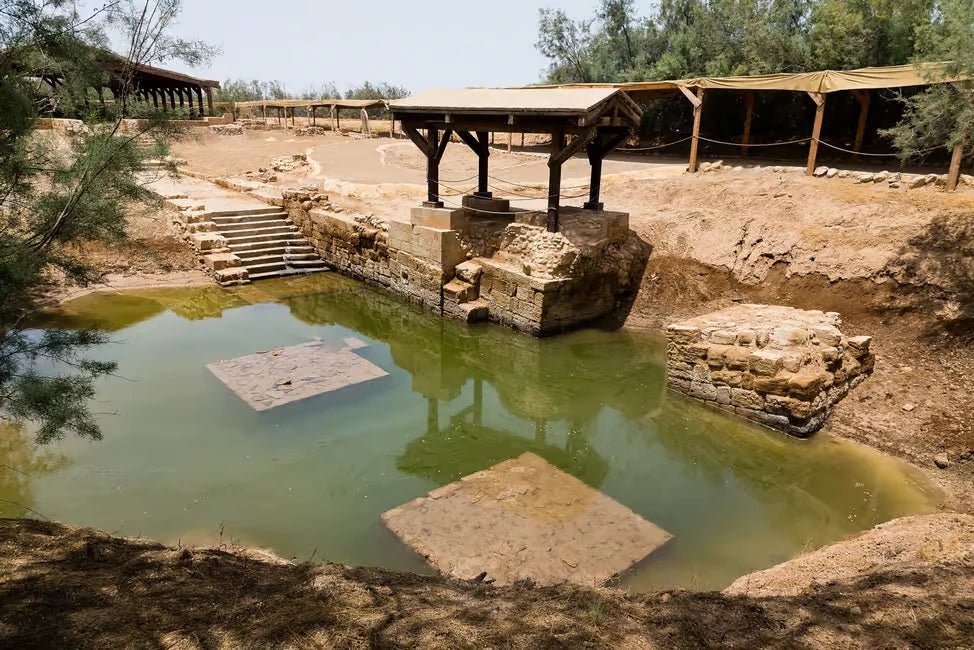 Amman: Private Day Tour to the Baptism Site and Dead Sea