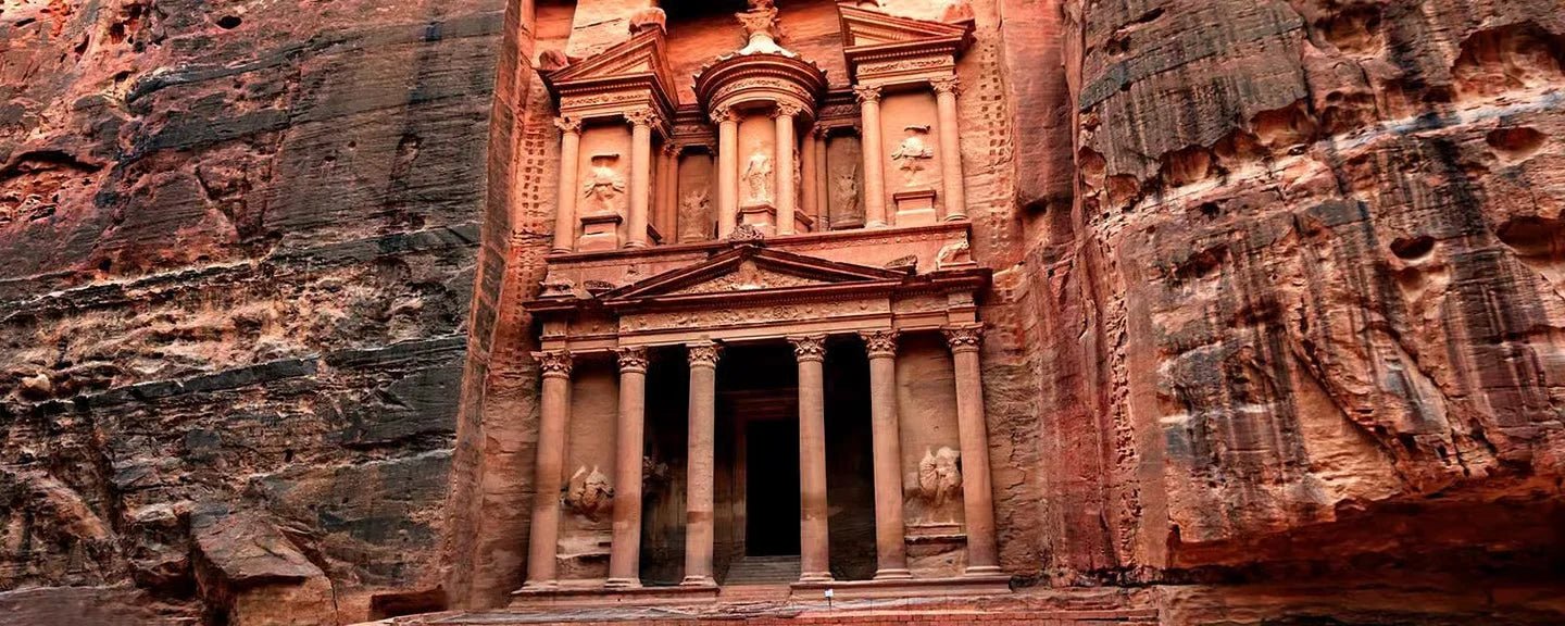 Amman: Private Full - Day Trip to Petra with Hotel Pickup
