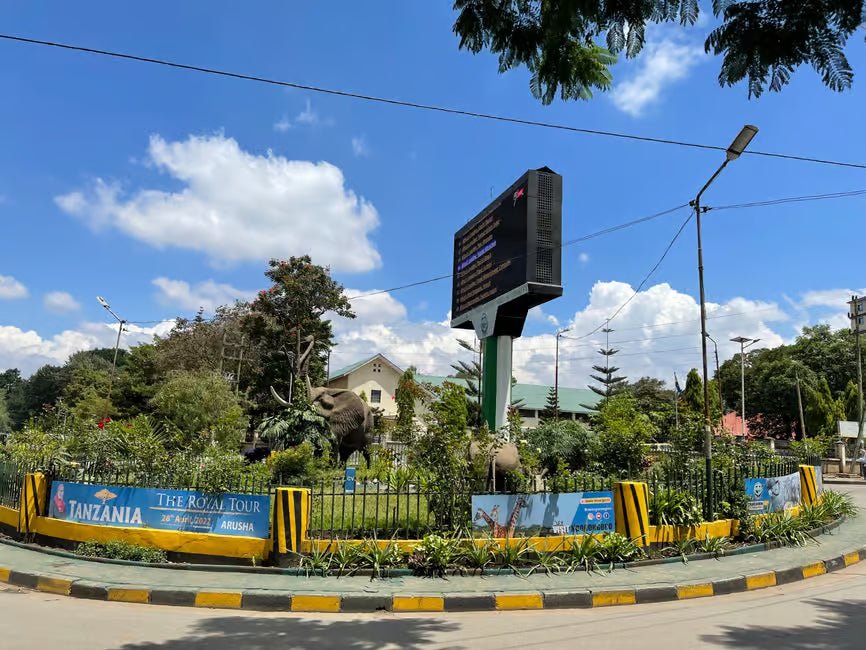 Arusha: Private Airport Transfer to/from Kilimanjaro (JRO)