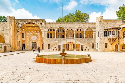Din Beirut: Tur Beiteddin și Deir El Qamar cu prânz