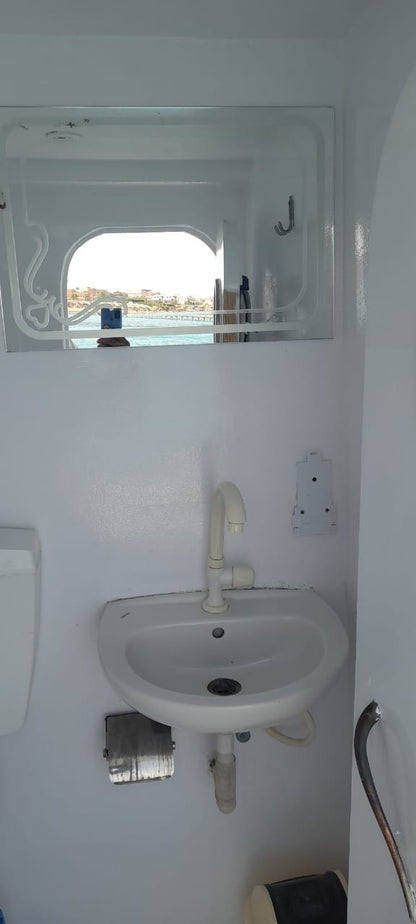 El Gouna: Private Boat Day Trip to Bayoud