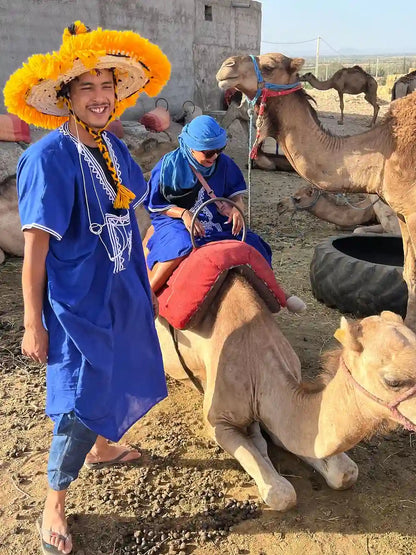 Dari Marrakech: Naik Unta di Gurun Agafay dengan Pertunjukan Makan Malam