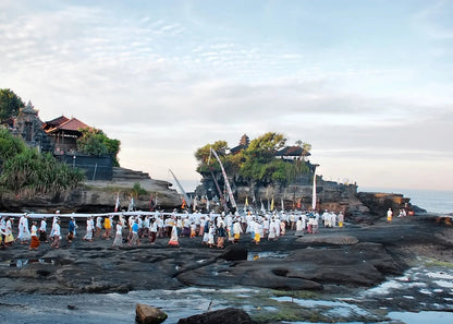 Bali: Private Half - Day City Tour to Temples, Culture and Coastal Views