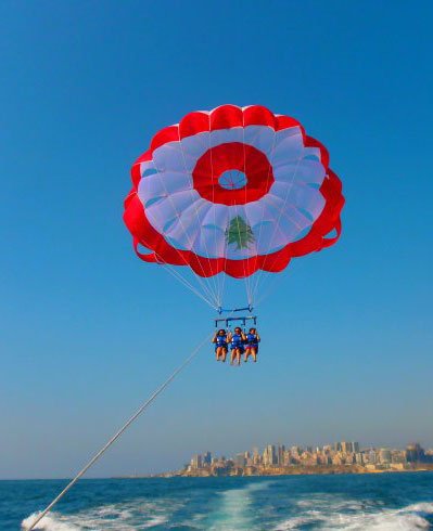 Beyrouth : voyage en parachute ascensionnel
