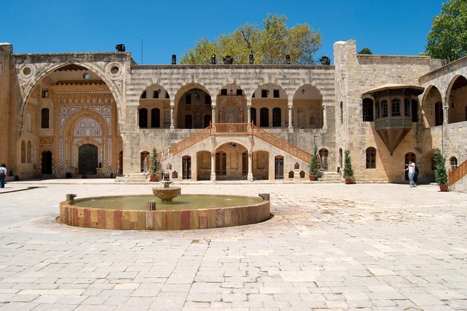 Beirut: Deir el Qamar, Beiteddine-Palast und Chouf Cedars Forest Experience