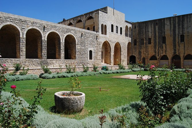 Beirut: Deir el Qamar, Beiteddine-Palast und Chouf Cedars Forest Experience