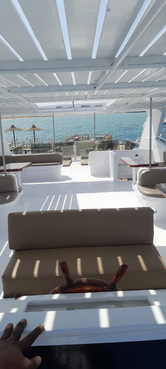 El Gouna: Private Boat Day Trip to Bayoud