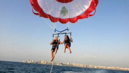 Beyrouth : voyage en parachute ascensionnel