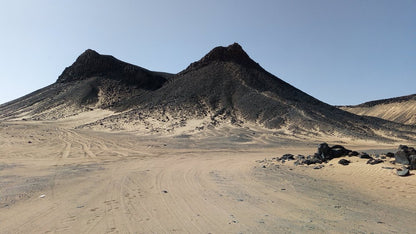 Cairo: Explore the Black & White Deserts with Overnight Camping