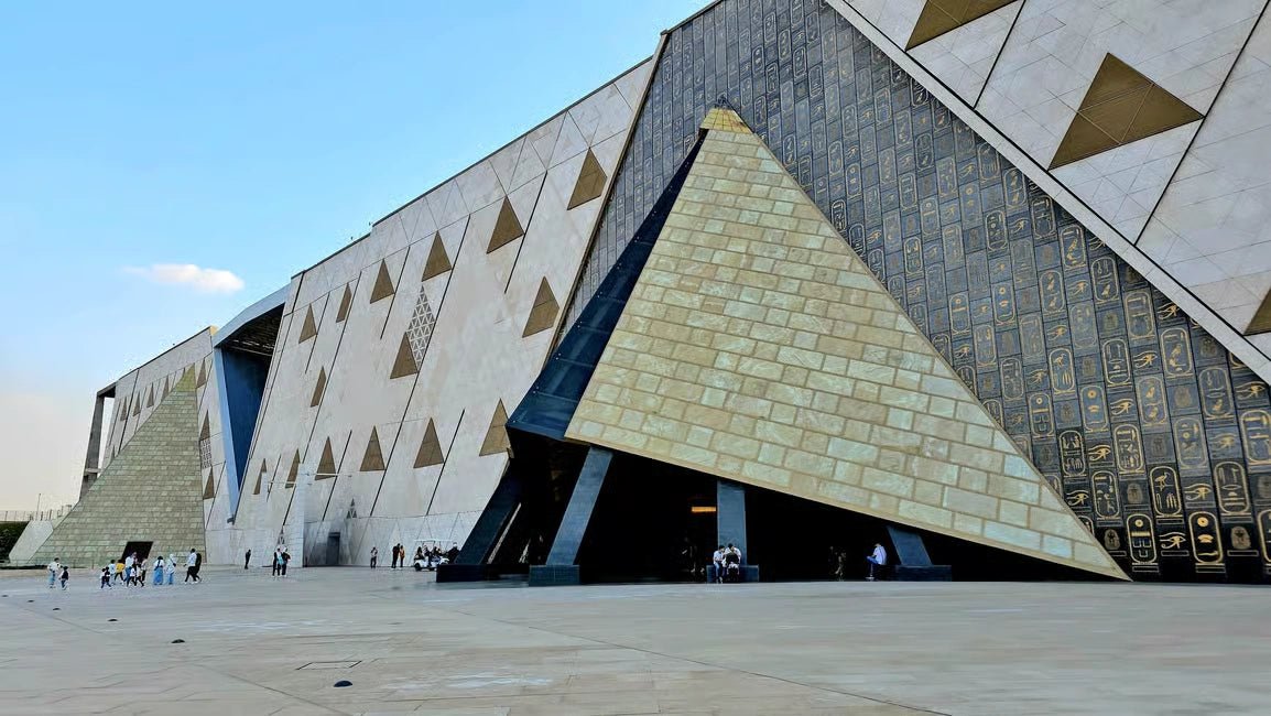 Cairo: Grand Egyptian Museum and Pyramids of Giza Guided Tour