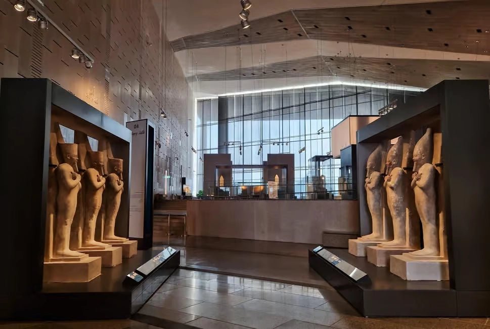 Cairo: Grand Egyptian Museum and Pyramids of Giza Guided Tour