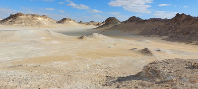Cairo: Private 2 - Day Tour to Bahariya Oasis with Black and White Desert Tour