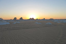 Cairo: Private 2 - Day Tour to Bahariya Oasis with Black and White Desert Tour