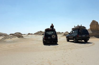 Cairo: Private 2 - Day Tour to Bahariya Oasis with Black and White Desert Tour