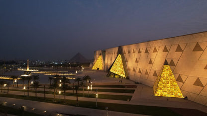 Cairo: Private Day Tour to the Pyramids of Giza and the Grand Egyptian Museum