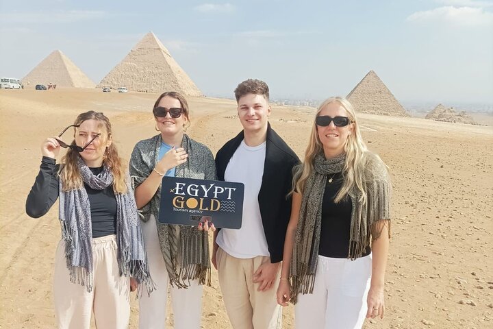 Cairo: Private Guided Tour to the Pyramids of Giza, Saqqara and Memphis