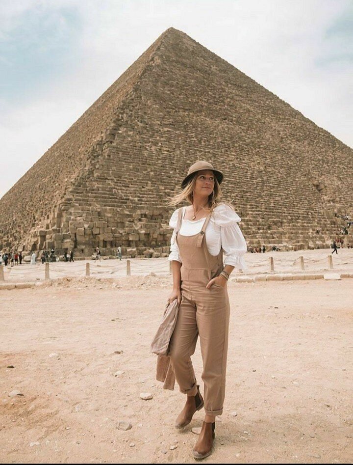 Cairo: Private Guided Tour to the Pyramids of Giza, Saqqara and Memphis