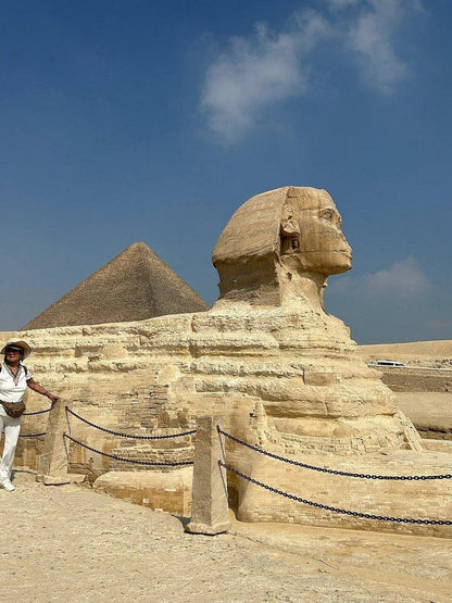Cairo: Private Guided Tour to the Pyramids of Giza, Saqqara and Memphis