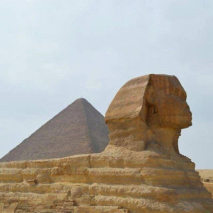 Cairo: Private Guided Trip to the Giza Pyramids and Sphinx