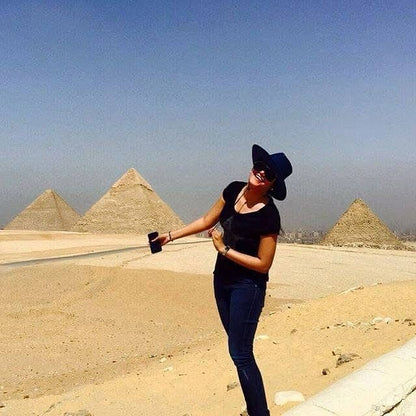Cairo: Private Guided Trip to the Giza Pyramids and Sphinx