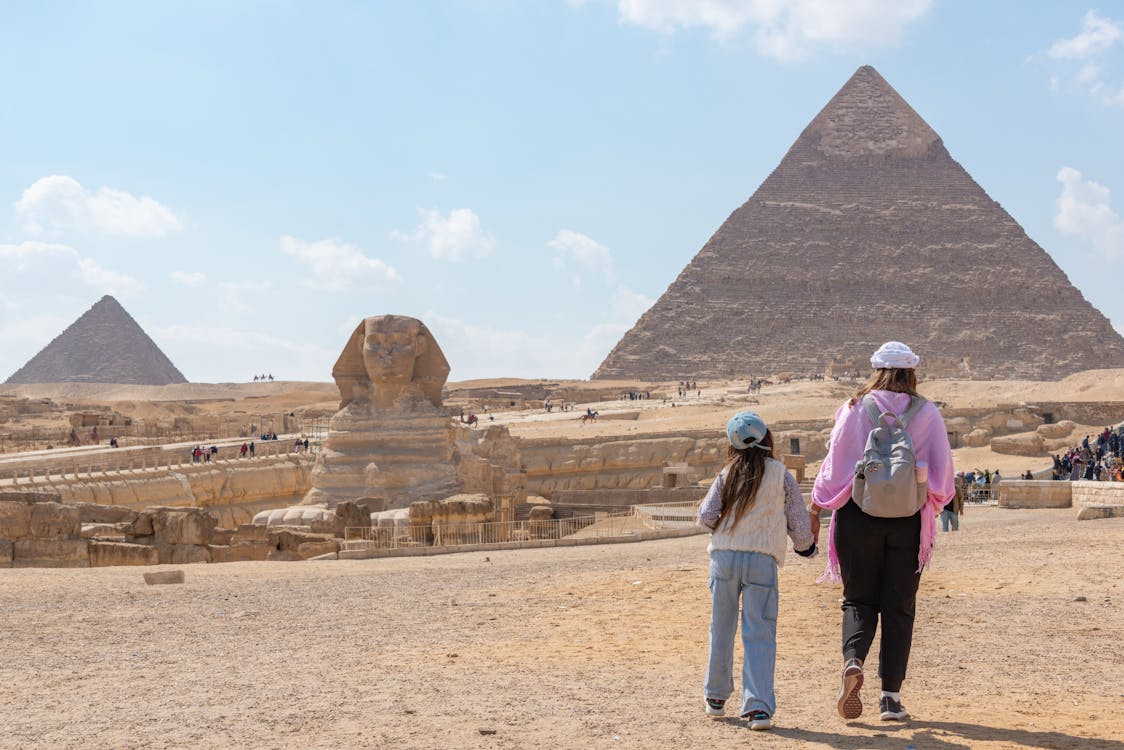 Cairo: Private Half - Day Pyramids of Giza and The Sphinx Tour