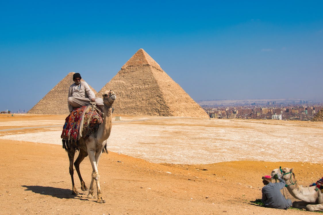 Cairo: Private Half - Day Pyramids of Giza and The Sphinx Tour