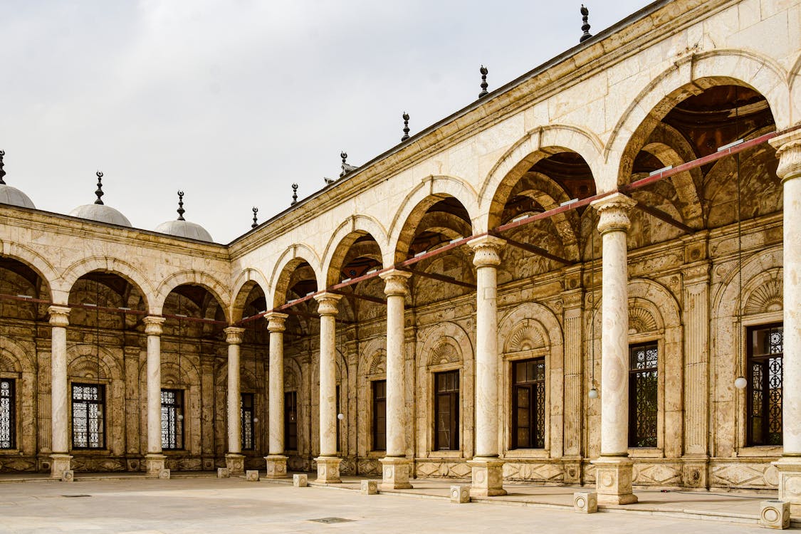 Cairo: Private Pyramids of Giza and Sphinx, Saladin Citadel and Khan Al - Khalili Tour
