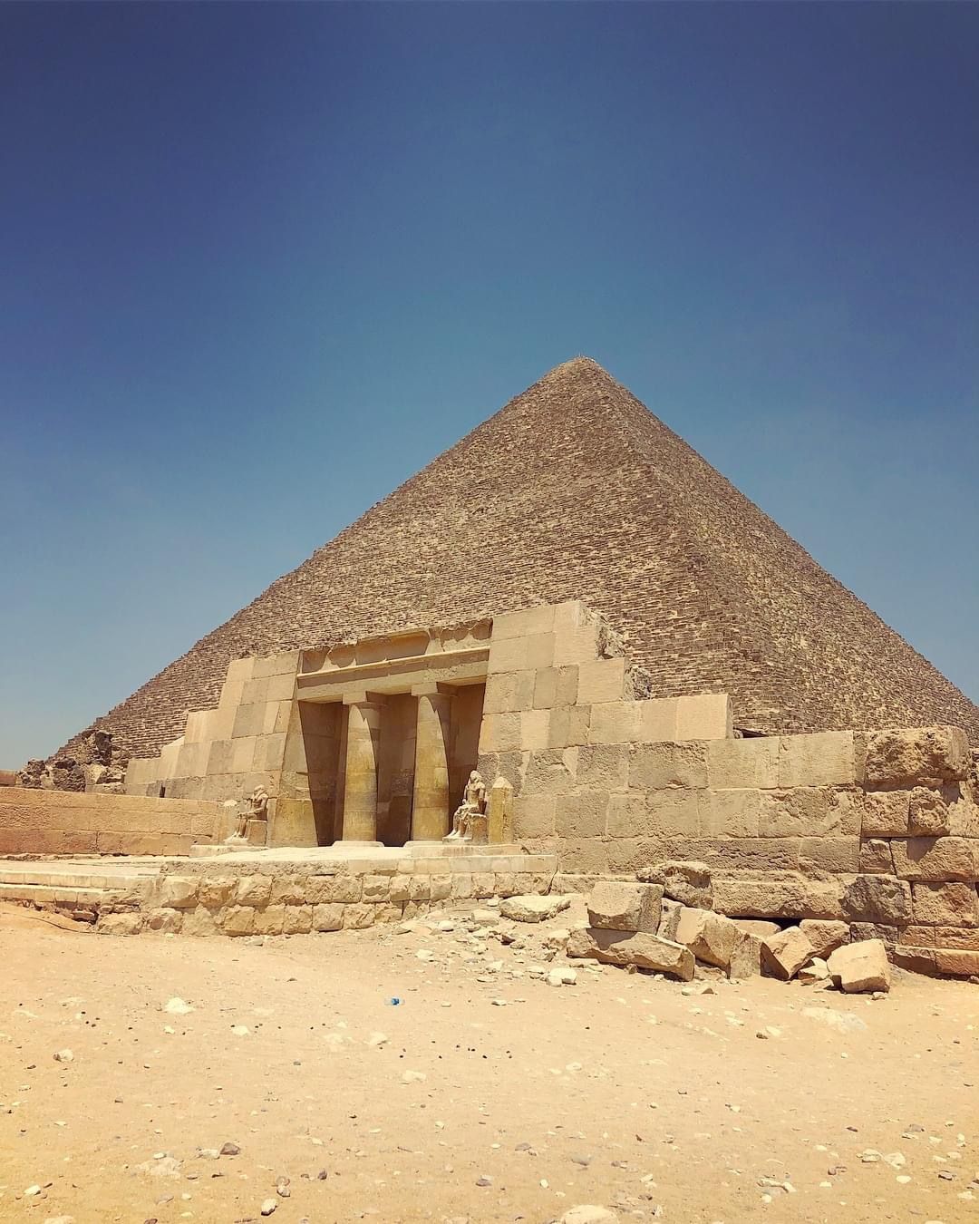 Cairo: Private Tour to the Pyramids, Sphinx and Sakkara with Tour Guide