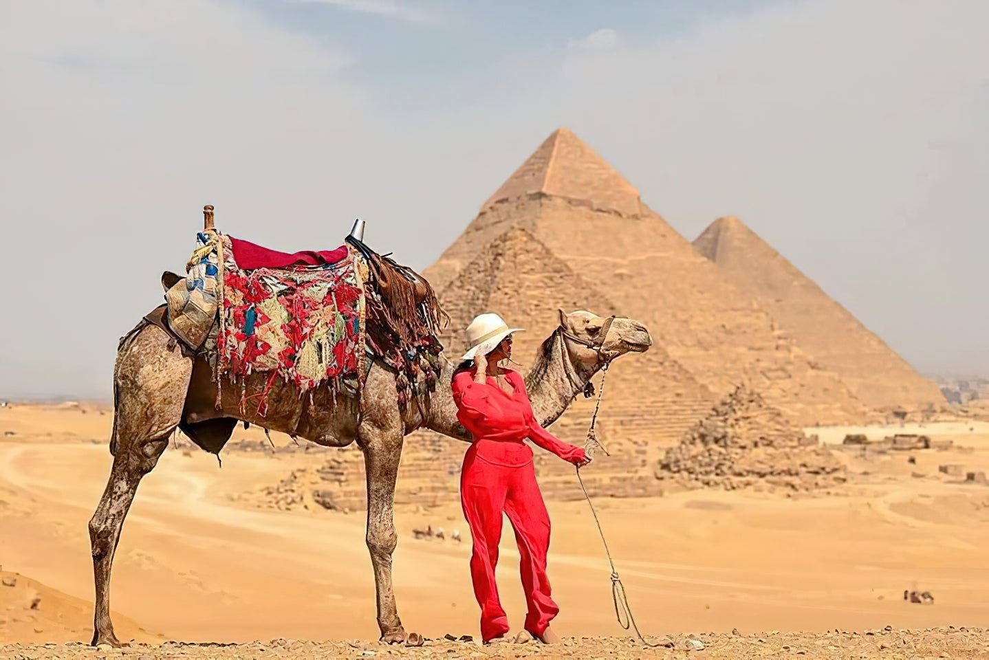 Cairo: Pyramids of Giza, Memphis, Saqqara Private Guided Tour with Lunch
