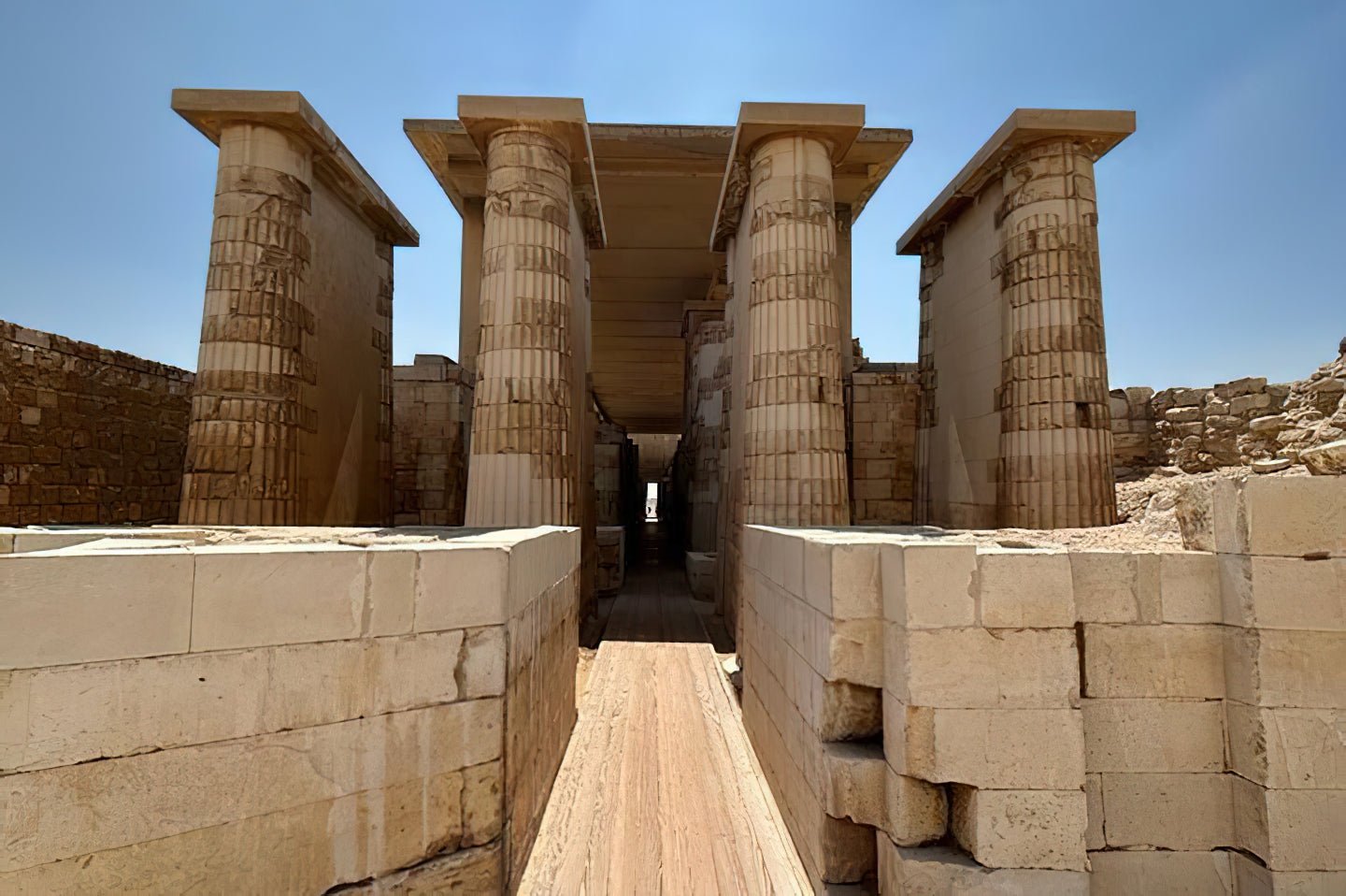 Cairo: Pyramids of Giza, Memphis, Saqqara Private Guided Tour with Lunch
