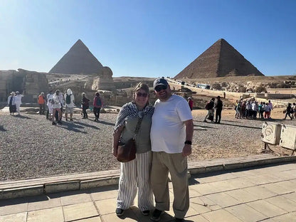 From Sharm El Sheikh: Tur ghidat la Cairo către Piramidele din Giza, Sfinxul și Muzeul Egiptean