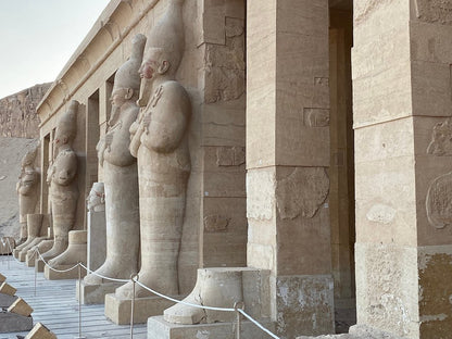 From Hurghada: Small Group Excursion to Luxor Valley of the Kings