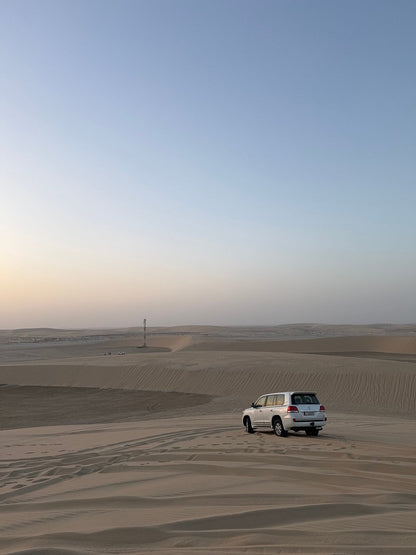 Doha : Safari dans le désert avec sandboard, visite de la mer intérieure et balade à dos de chameau en option
