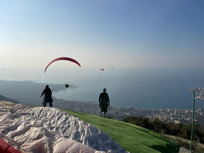 Jounieh: Paragliding im Libanon