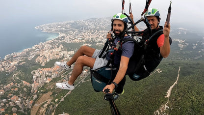 Jounieh: Paragliding im Libanon