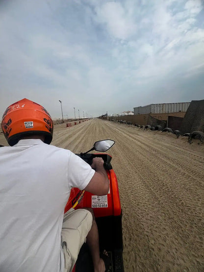 दोहा: डेजर्ट सफारी विद ड्यून बैशिंग, ऊंट की सवारी और सैंडबोर्डिंग