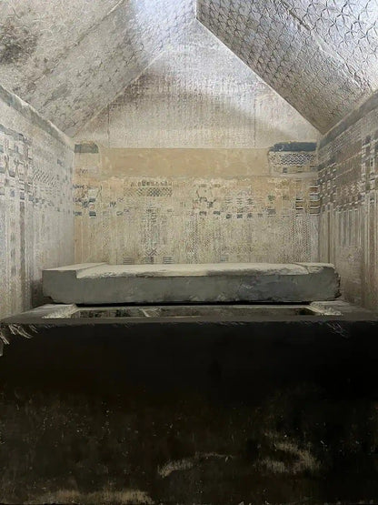 Cairo: Private Day Tour to Giza Pyramids Sphinx, Saqqara, and Memphis