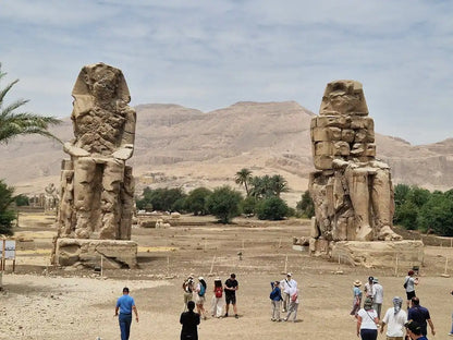 Dari Sharm El Sheikh: Wisata Sehari Berpemandu ke Luxor dan Makam Tutankhamun dengan Pesawat