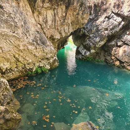 从贝鲁特出发：Chouwen 湖徒步和游泳体验