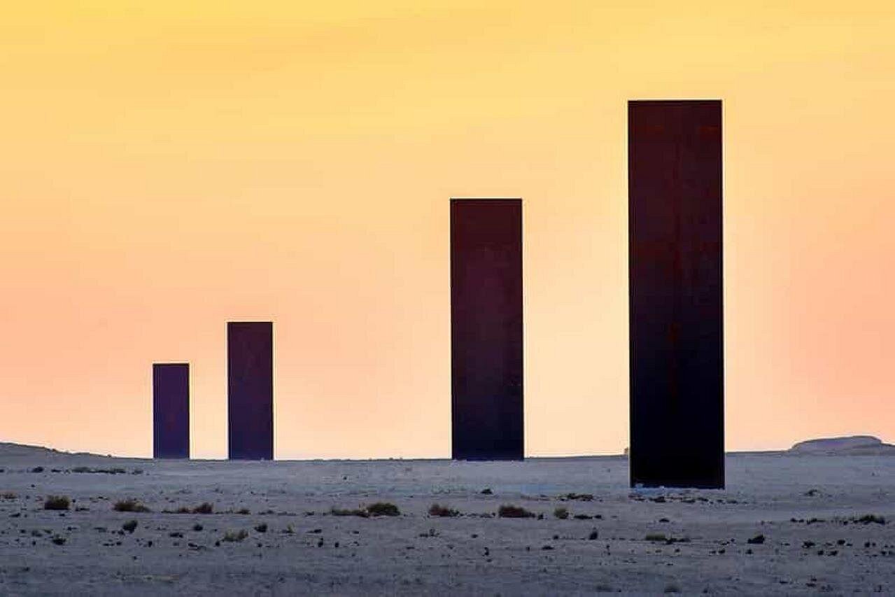 Doha: Vestkysttur til Zekreet Rocks og Richard Serra