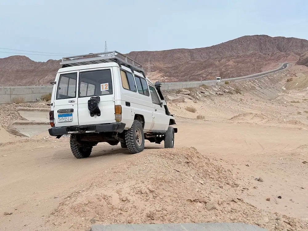 Sharm El Sheikh: Safari de Jipe 4x4 para Blue Hole, Canyon e Dahab