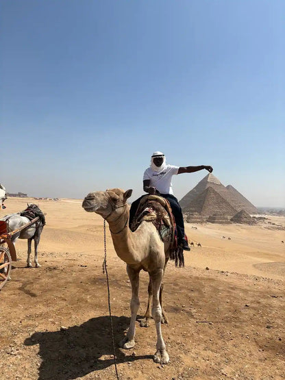 Cairo: Private Day Tour to Giza Pyramids and The Sphinx