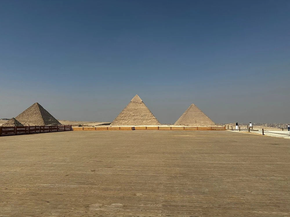 Cairo: Private Day Tour to Giza Pyramids Sphinx, Saqqara, and Memphis