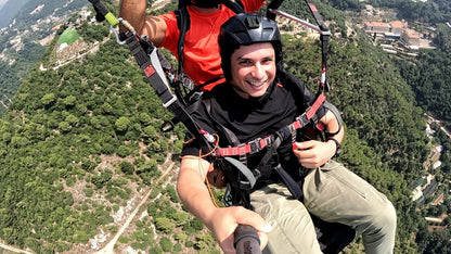 Jounieh: Paragliding im Libanon