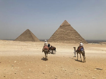 Cairo: Private Day Tour to Giza Pyramids and The Sphinx