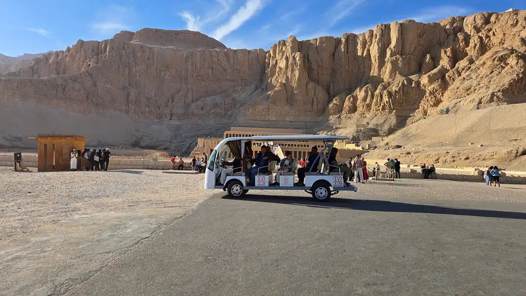 Dari Sharm El Sheikh: Wisata Sehari Berpemandu ke Luxor dan Makam Tutankhamun dengan Pesawat