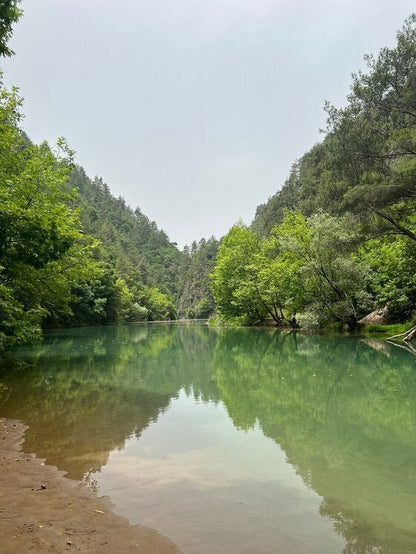 从贝鲁特出发：Chouwen 湖徒步和游泳体验