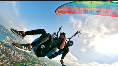 Jounieh: Paragliding im Libanon