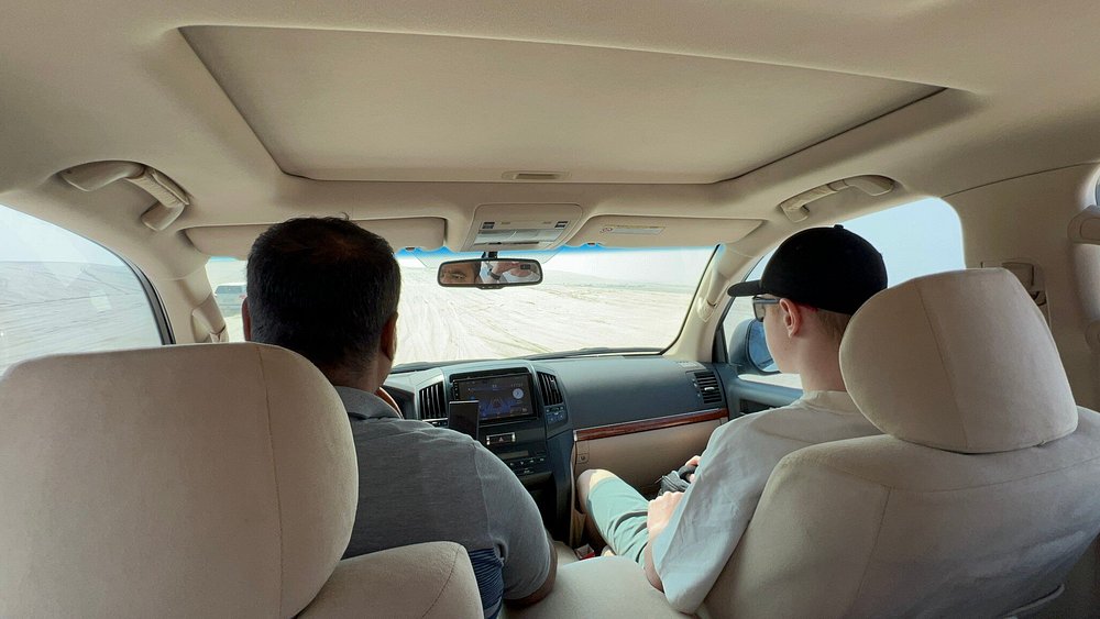 Doha : Safari dans le désert avec sandboard, visite de la mer intérieure et balade à dos de chameau en option